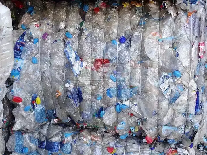Briques de déchets de bouteilles PET