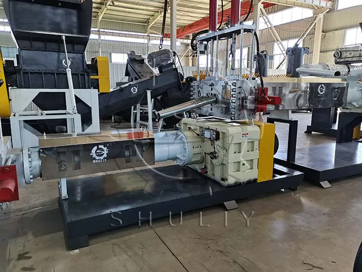 plastic recycling machinery plant