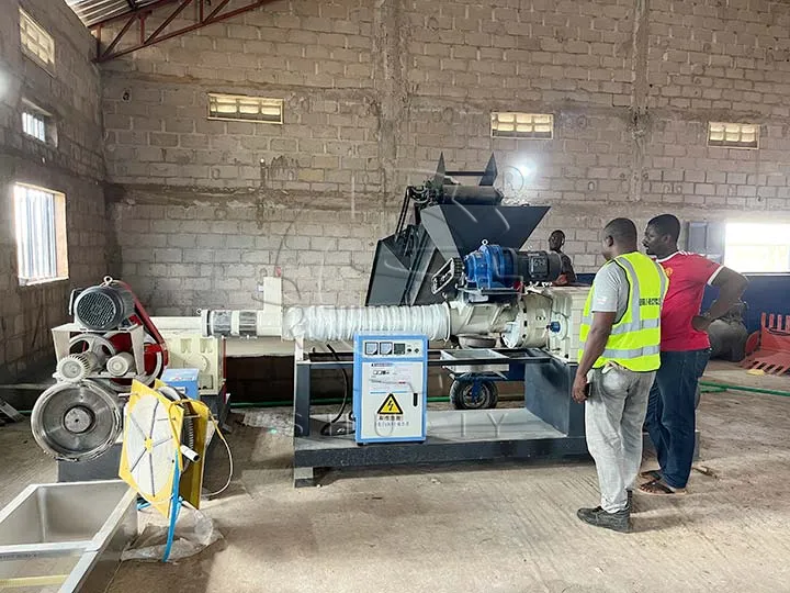 El reciclaje de plástico del granulador Shuliy se ejecuta en Nigeria