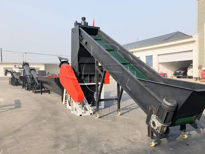 Material Handling Equipment For Waste Plastic Recycling Line