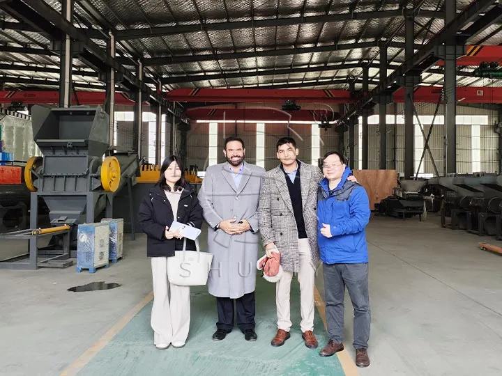 American Customers Visit Our Automatic Plastic Recycling Machine